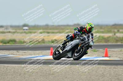 media/Apr-18-2025-TrackDaz (Fri) [[45f5874c44]]/C Group/Session 1 (Turn 7)/